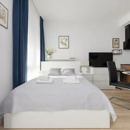 Sarmacka 25 1 Close To Medicover And Paley Apartment *