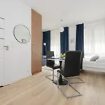 Sarmacka 25 1 Close To Medicover And Paley * Warsaw